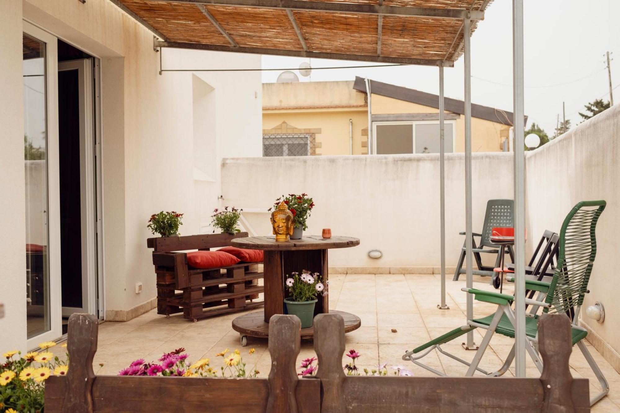 Shiva Apartment *